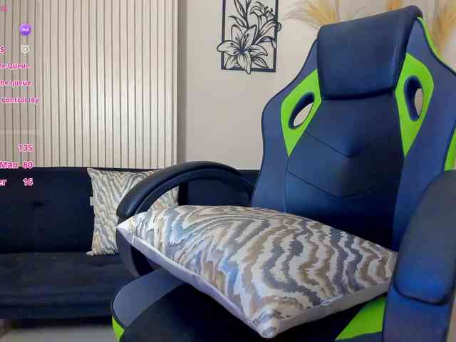 Charlotte-Cox webcam