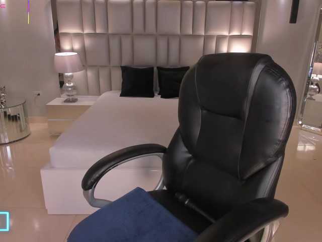 AlyssaDean's BongaCams show and profile