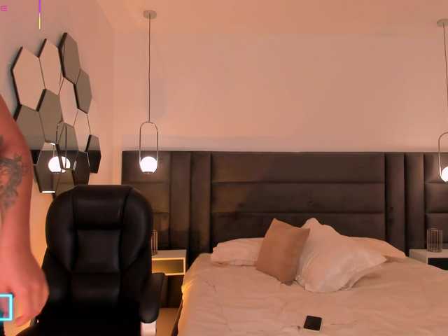 AlyssaDean's BongaCams show and profile