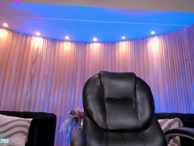 AlyssaDean's BongaCams show and profile