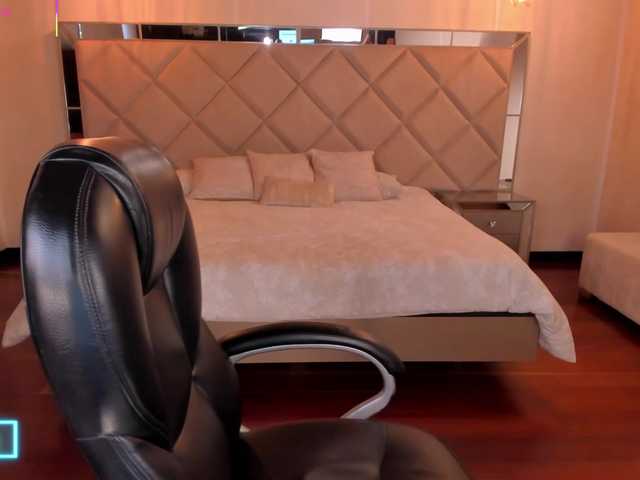 AlyssaDean's BongaCams show and profile