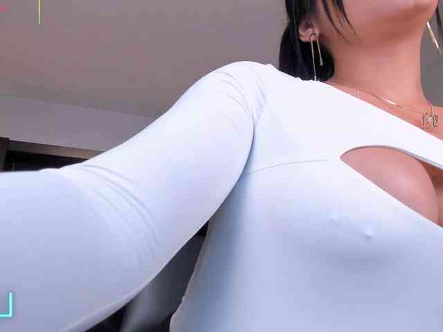 AlyssaDean webcam