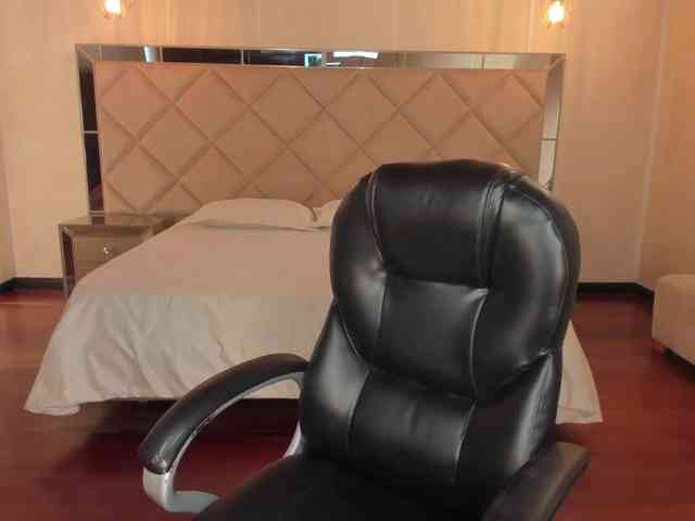 AlyssaDean AlyssaDean