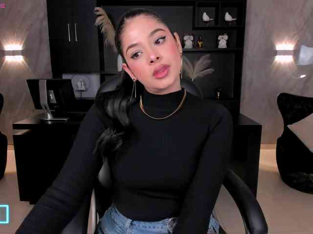 AlyssaDean AlyssaDean