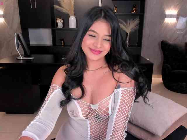 AlyssaDean webcam
