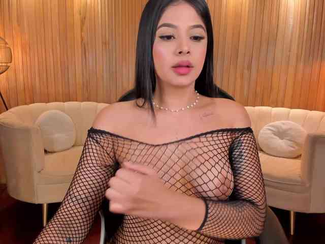 AlyssaDean webcam