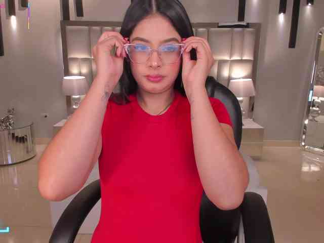 AlyssaDean AlyssaDean