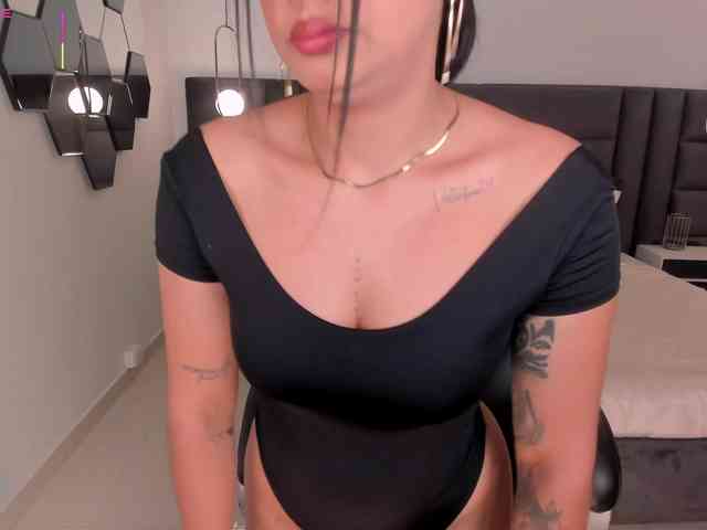 AlyssaDean AlyssaDean