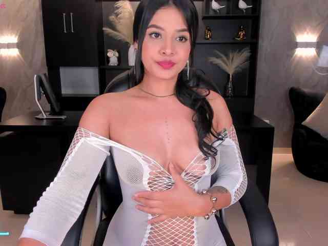 AlyssaDean AlyssaDean