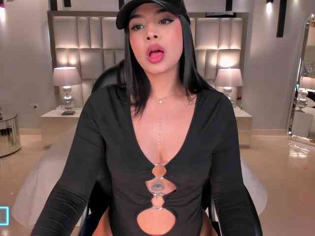 AlyssaDean AlyssaDean