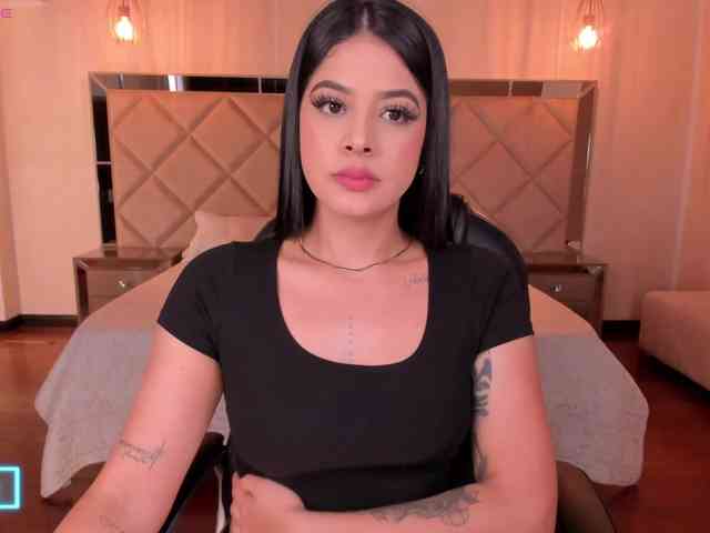 AlyssaDean webcam