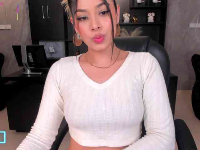 AlyssaDean AlyssaDean