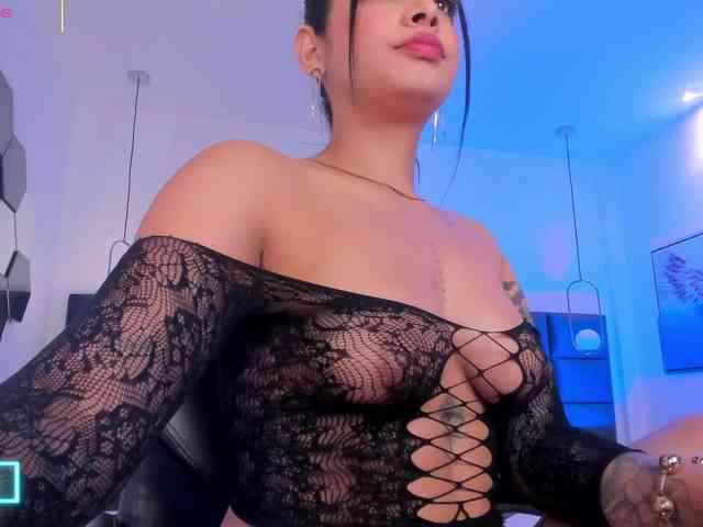 AlyssaDean AlyssaDean