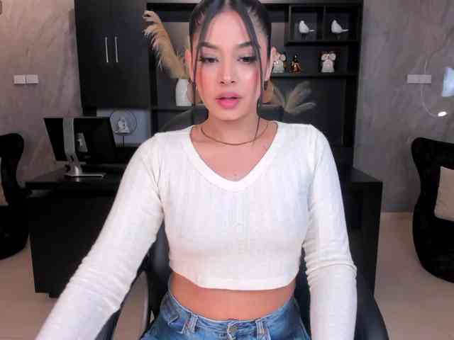 AlyssaDean AlyssaDean