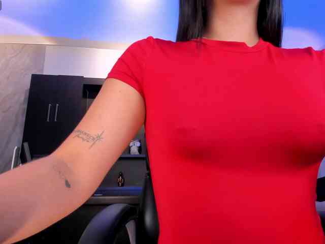 AlyssaDean webcam
