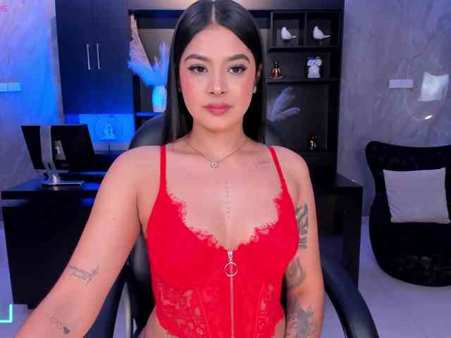 AlyssaDean AlyssaDean