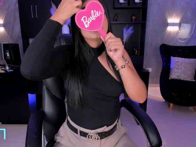 AlyssaDean webcam