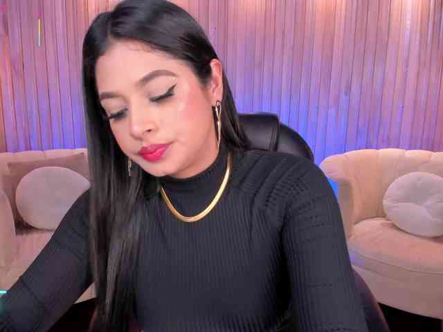 AlyssaDean webcam