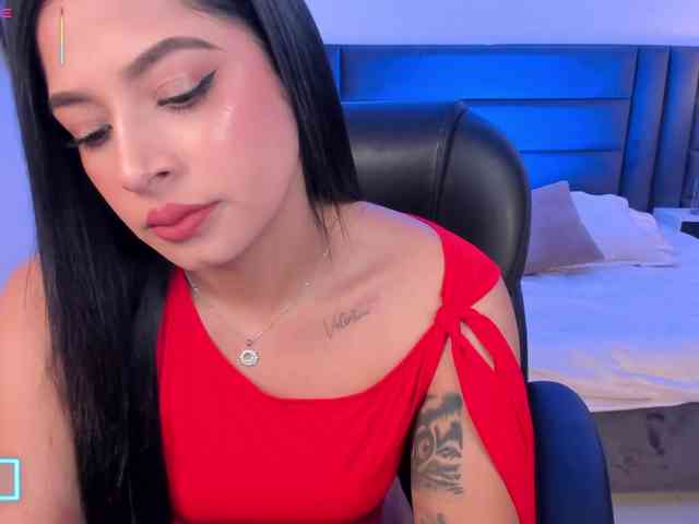 AlyssaDean AlyssaDean