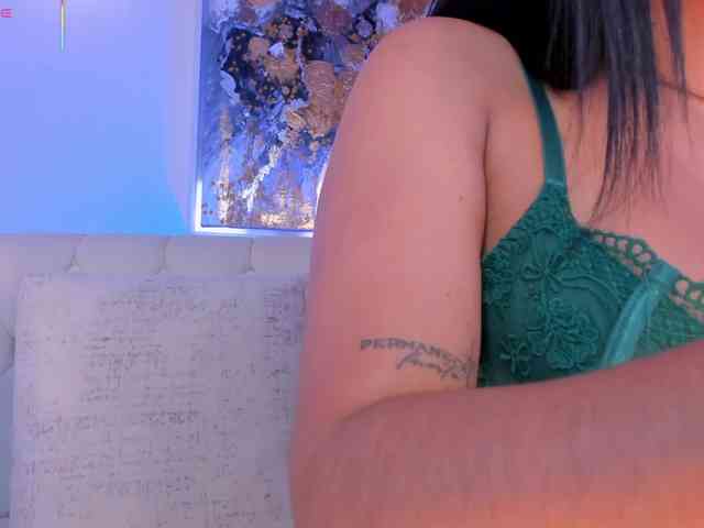 AlyssaDean AlyssaDean