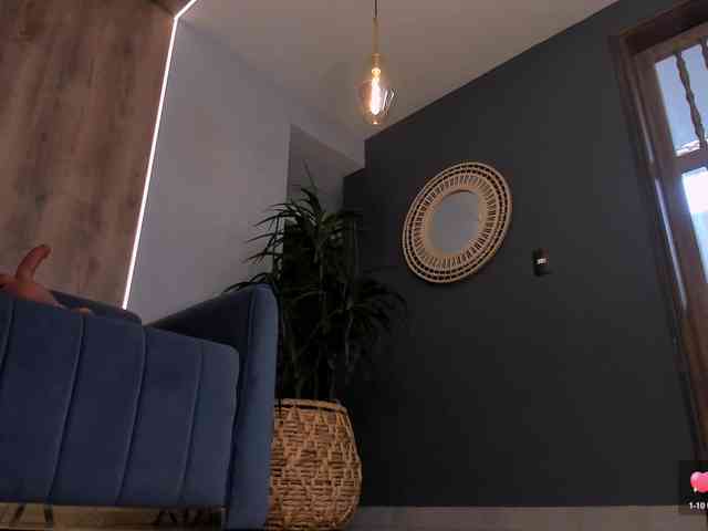 RoxanneHill webcam