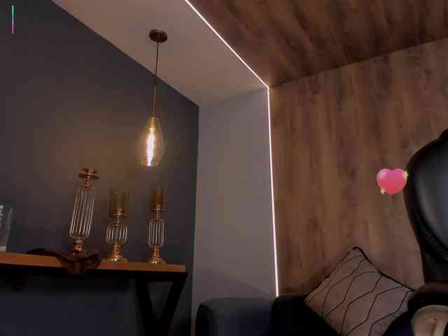 RoxanneHill webcam