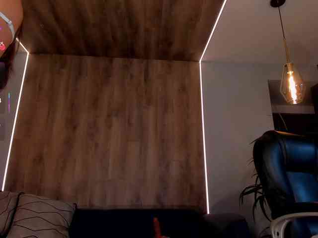 RoxanneHill webcam