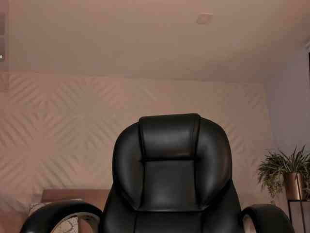 RoxanneHill webcam
