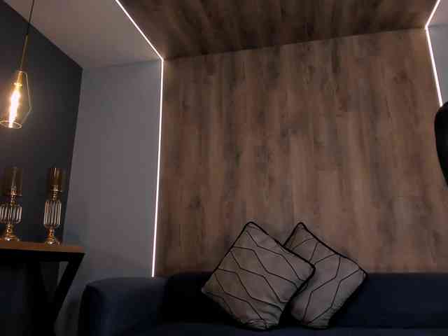 RoxanneHill webcam