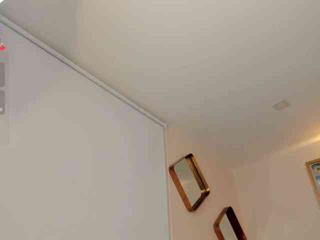 RoxanneHill webcam