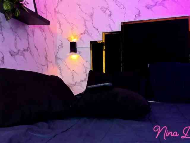 NinaDanger webcam