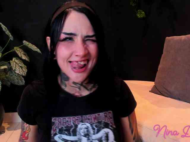 NinaDanger webcam
