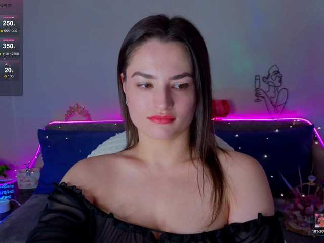 Camilla-One's BongaCams show and profile