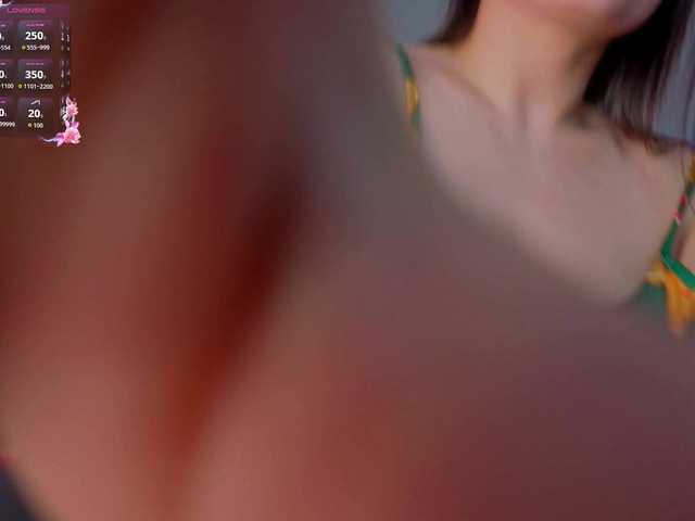 Camilla-One's BongaCams show and profile