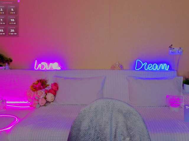 Camilla-One's BongaCams show and profile