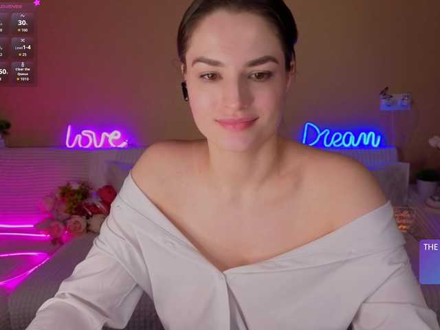 Camilla-One's BongaCams show and profile