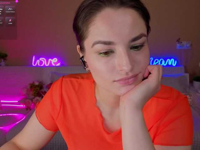 Camilla-One's BongaCams show and profile