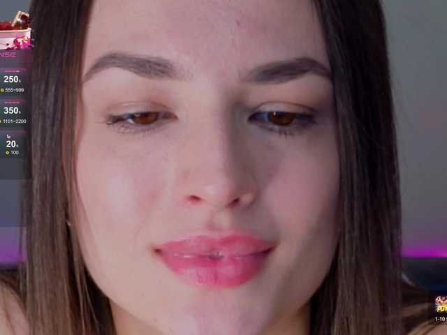 Camilla-One's BongaCams show and profile