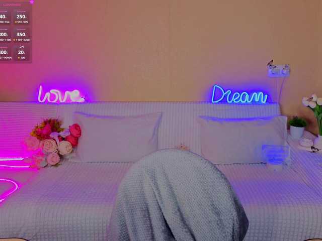 Camilla-One's BongaCams show and profile