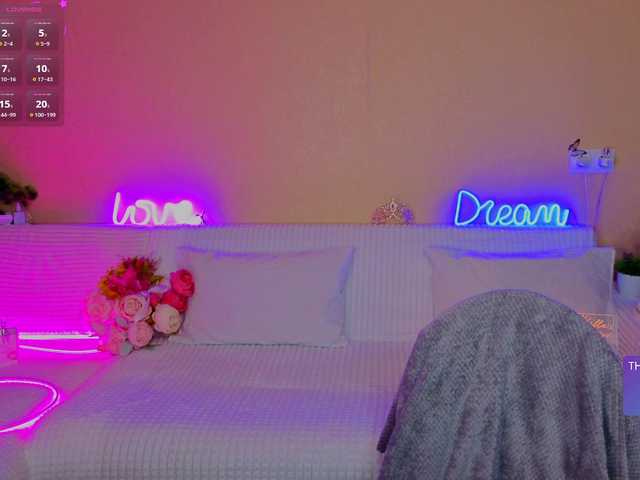 Camilla-One's BongaCams show and profile