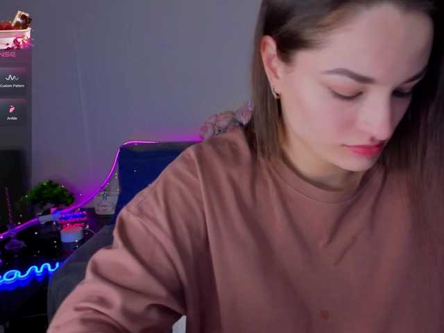 Camilla-One's BongaCams show and profile