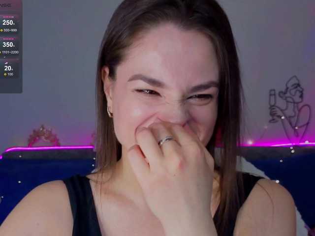 Camilla-One's BongaCams show and profile