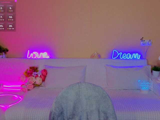 Camilla-One's BongaCams show and profile