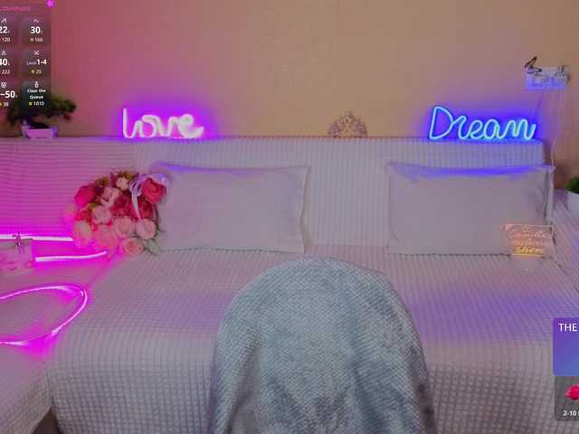 Camilla-One's BongaCams show and profile