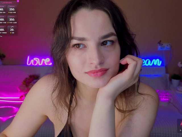 Camilla-One live cam profile