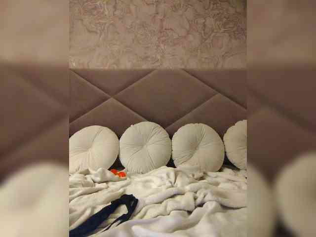 Ekaterina2221 webcam