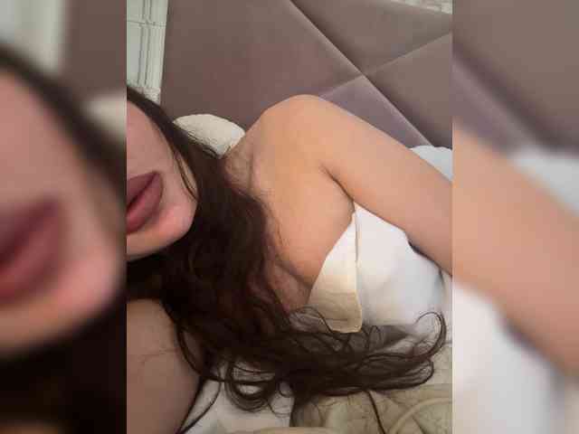 Ekaterina2221 webcam