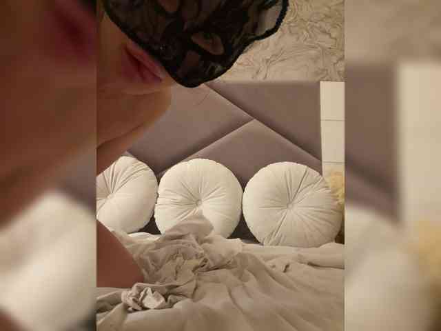 Ekaterina2221 webcam