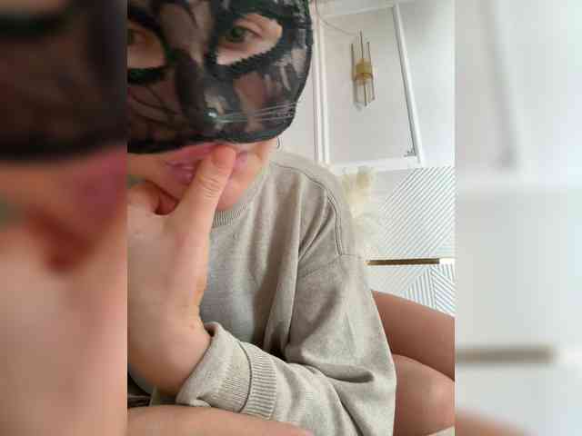 Ekaterina2221 webcam