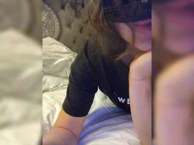 Ekaterina2221 webcam